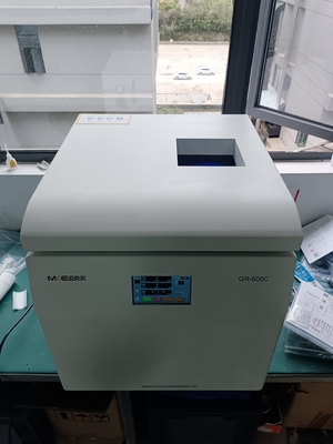 8000r/min 24*5ml ظرفیت سرعت پایین سانتریفیوژ خودکار GR-600C